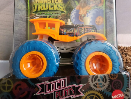 Hot Wheels Glows in the Dark Monster Trucks Online